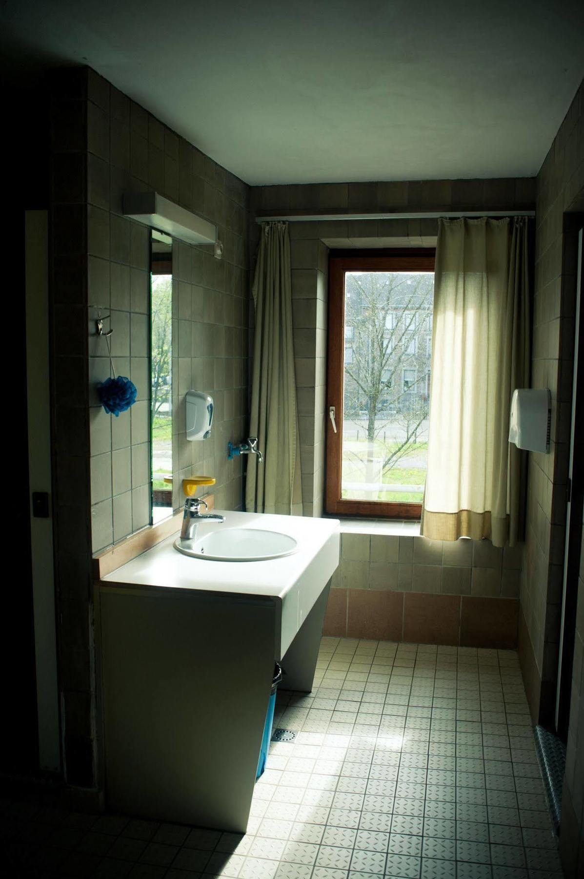 Auberge De Jeunesse De La Roche - Champlon Tenneville Bagian luar foto