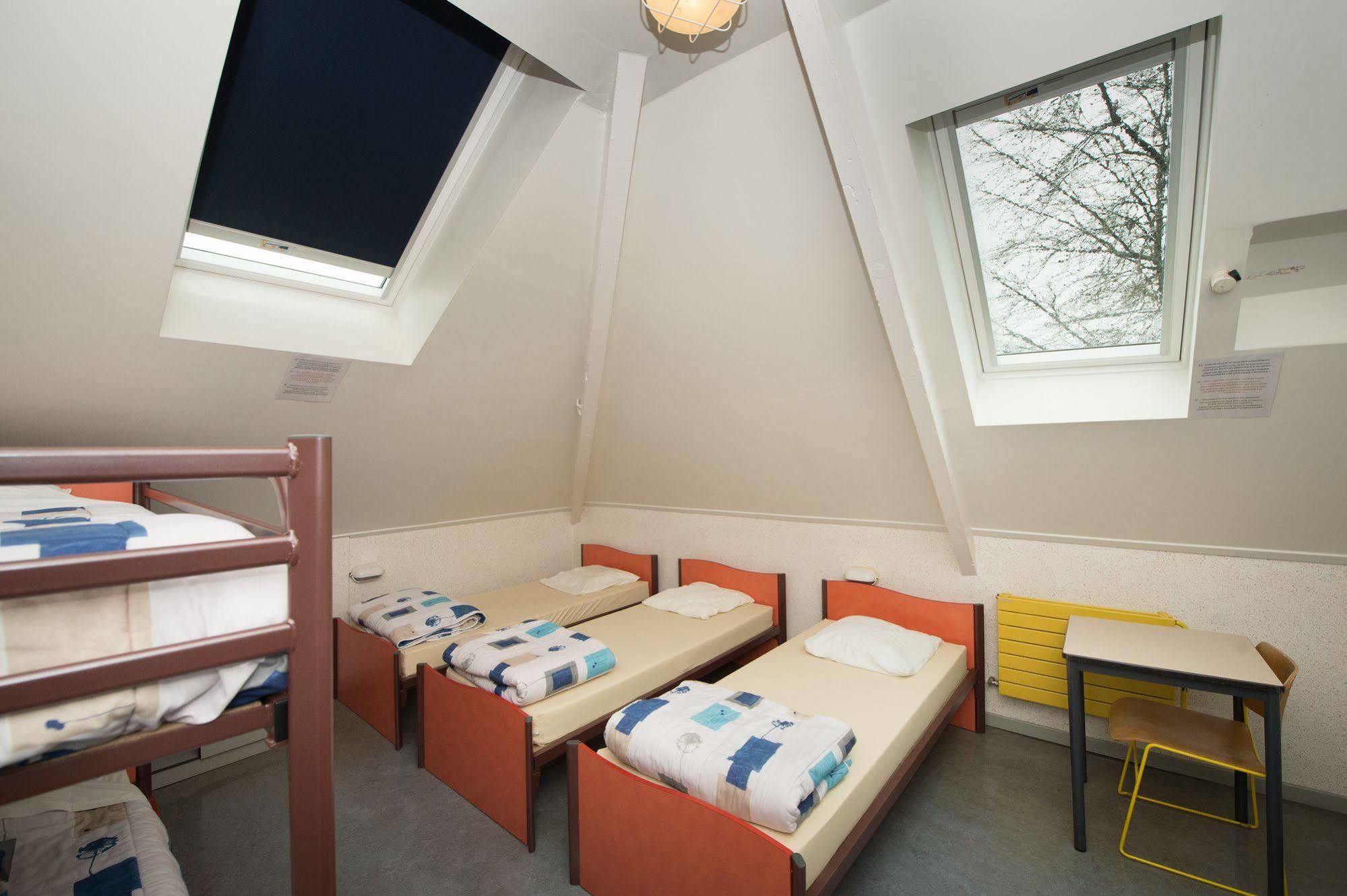 Auberge De Jeunesse De La Roche - Champlon Tenneville Bagian luar foto